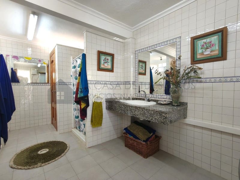 4 chambre Villa/Maison à vendre à Sax avec piscine garage - 415 000 € (Ref: 10075477)