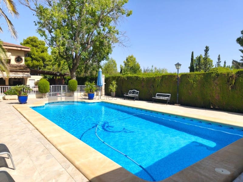 4 chambre Villa/Maison à vendre à Sax avec piscine garage - 415 000 € (Ref: 10075477)