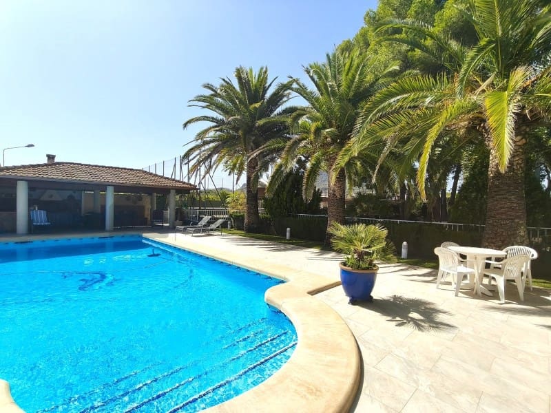 4 chambre Villa/Maison à vendre à Sax avec piscine garage - 415 000 € (Ref: 10075477)