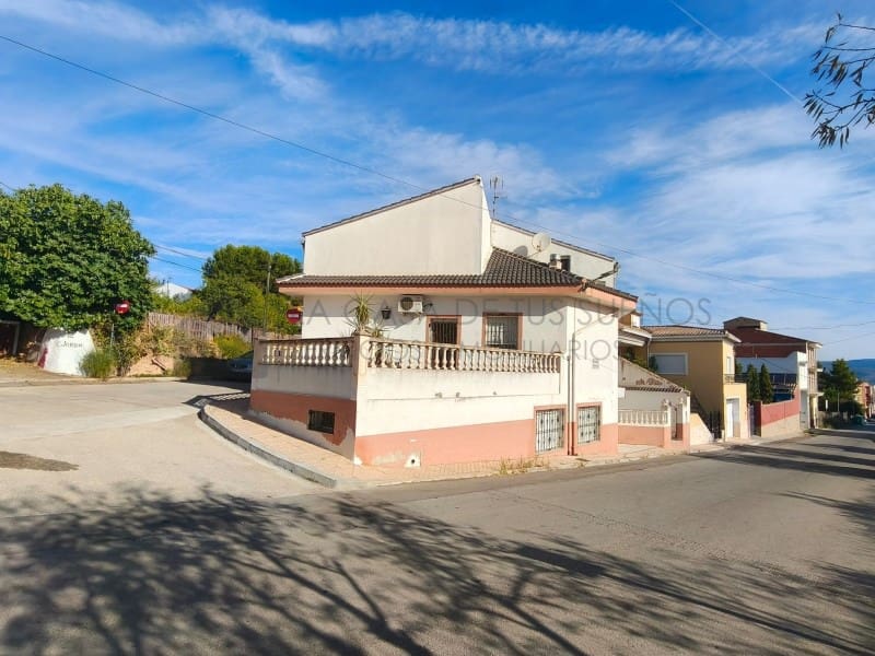 4 soveværelse Byhus til salg i La Font de la Figuera med garage - € 250.000 (Ref: 10086046)