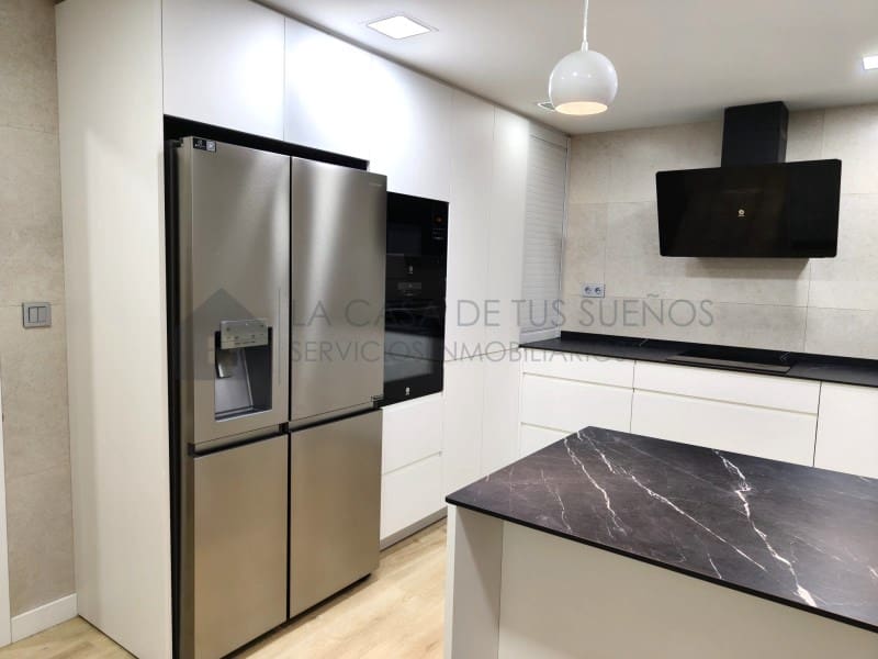 3 bedroom Flat for sale in Petrel / Petrer with garage - € 183,000 (Ref: 10109373)