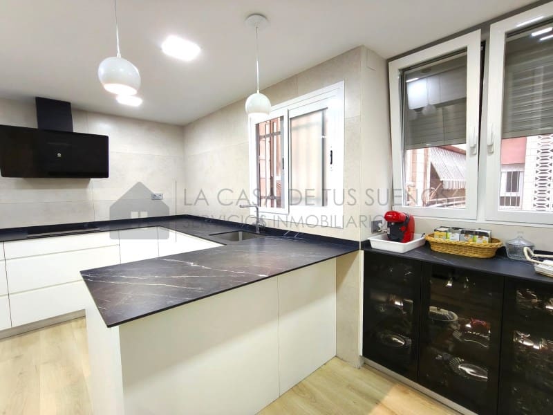 3 bedroom Flat for sale in Petrel / Petrer with garage - € 183,000 (Ref: 10109373)