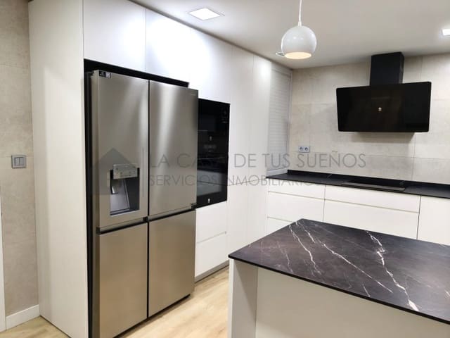 3 bedroom Flat for sale in Petrel / Petrer with garage - € 183,000 (Ref: 10109373)