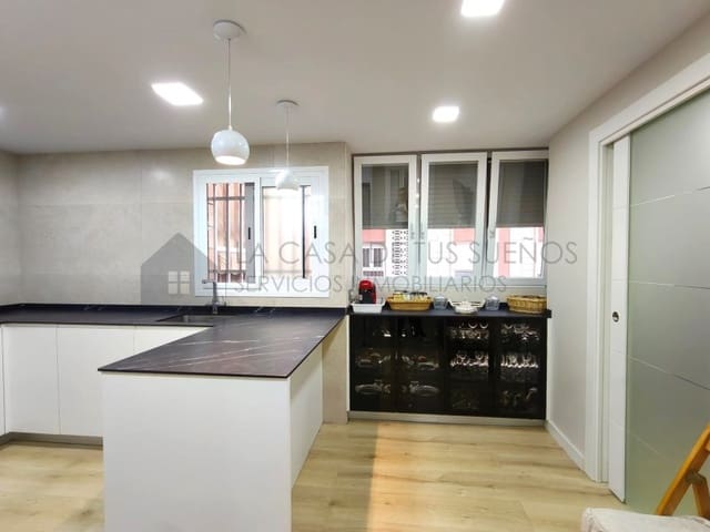 3 bedroom Flat for sale in Petrel / Petrer with garage - € 183,000 (Ref: 10109373)