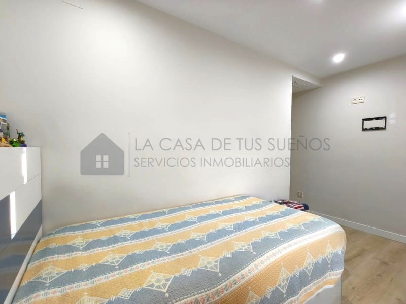 3 bedroom Flat for sale in Petrel / Petrer with garage - € 183,000 (Ref: 10109373)