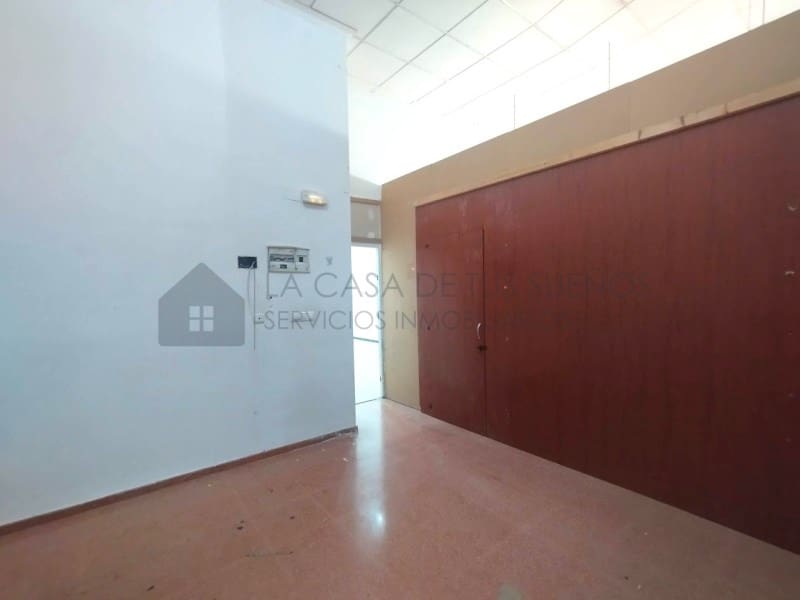 Local Commercial à vendre à Sax - 130 000 € (Ref: 10135918)