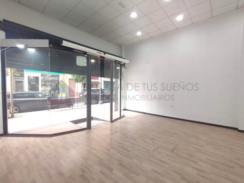 Local Commercial à vendre à Sax - 130 000 € (Ref: 10135918)