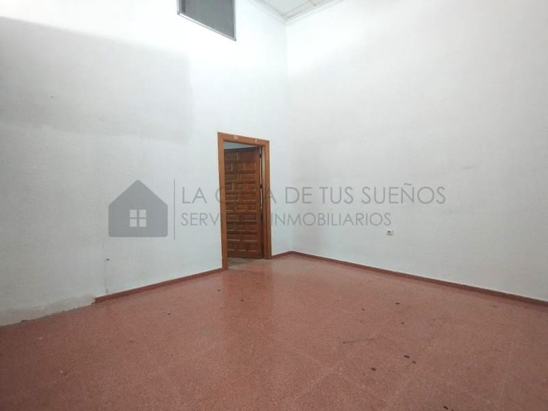 Local Commercial à vendre à Sax - 130 000 € (Ref: 10135918)
