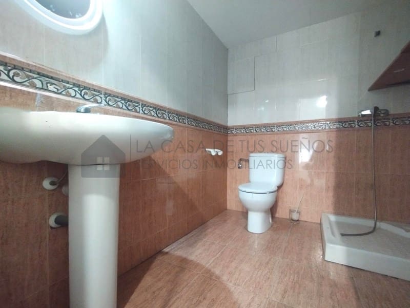 Local Commercial à vendre à Sax - 130 000 € (Ref: 10135918)