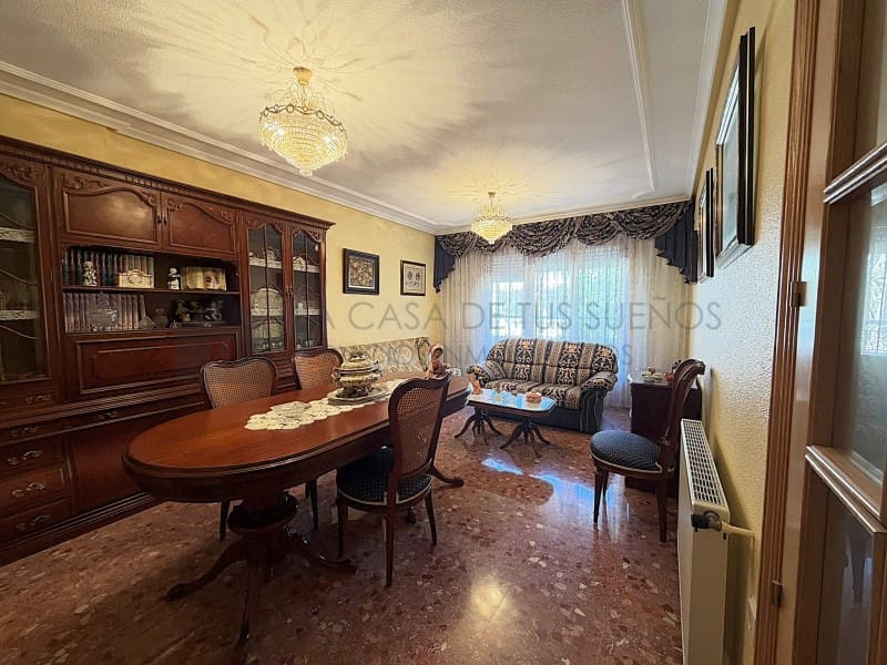 4 soverom Hus til salgs i Sax med garasje - € 217 000 (Ref: 10157572)