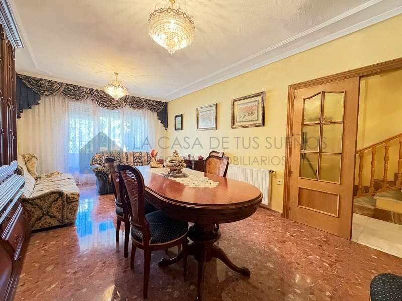 4 soverom Hus til salgs i Sax med garasje - € 217 000 (Ref: 10157572)