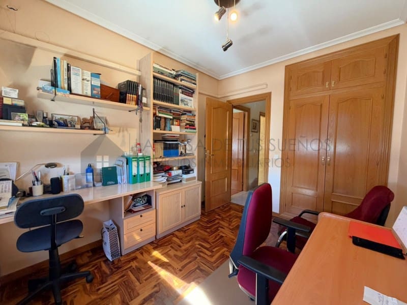 4 soverom Hus til salgs i Sax med garasje - € 217 000 (Ref: 10157572)