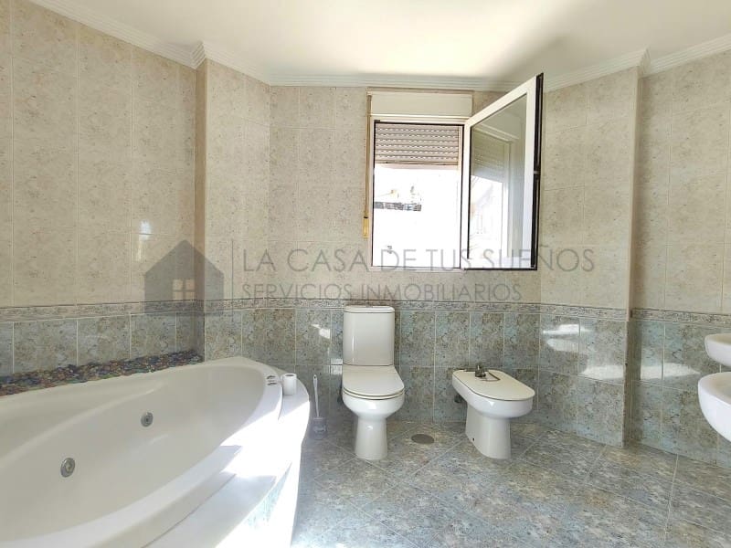 4 camera da letto Casa in vendita in Elda con garage - 250.000 € (Rif: 10177009)