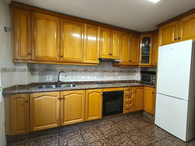 4 camera da letto Casa in vendita in Elda con garage - 250.000 € (Rif: 10177009)