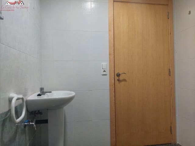 Commercial for sale in Sax - € 140,000 (Ref: 7213599)