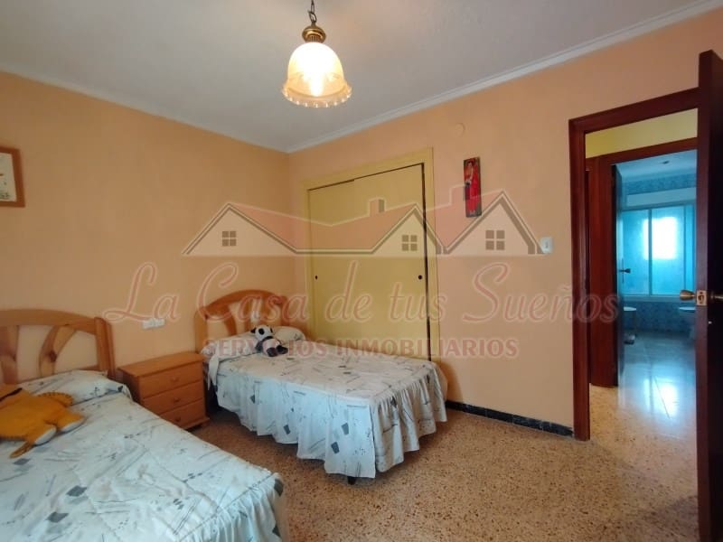 6 Zimmer Finca/Landgut zu verkaufen in Petrel / Petrer mit Pool Garage - 250.000 € (Ref: 7889945)