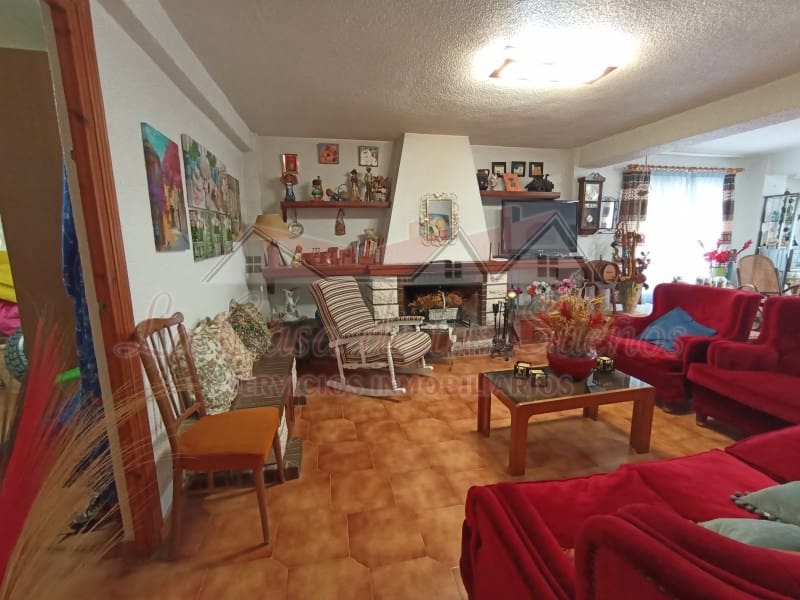 6 Zimmer Finca/Landgut zu verkaufen in Petrel / Petrer mit Pool Garage - 250.000 € (Ref: 7889945)