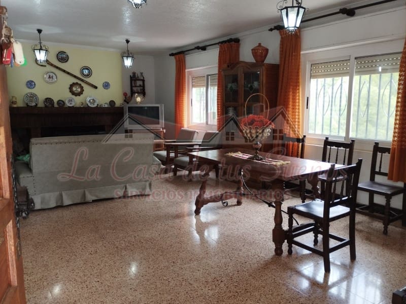 6 Zimmer Finca/Landgut zu verkaufen in Petrel / Petrer mit Pool Garage - 250.000 € (Ref: 7889945)