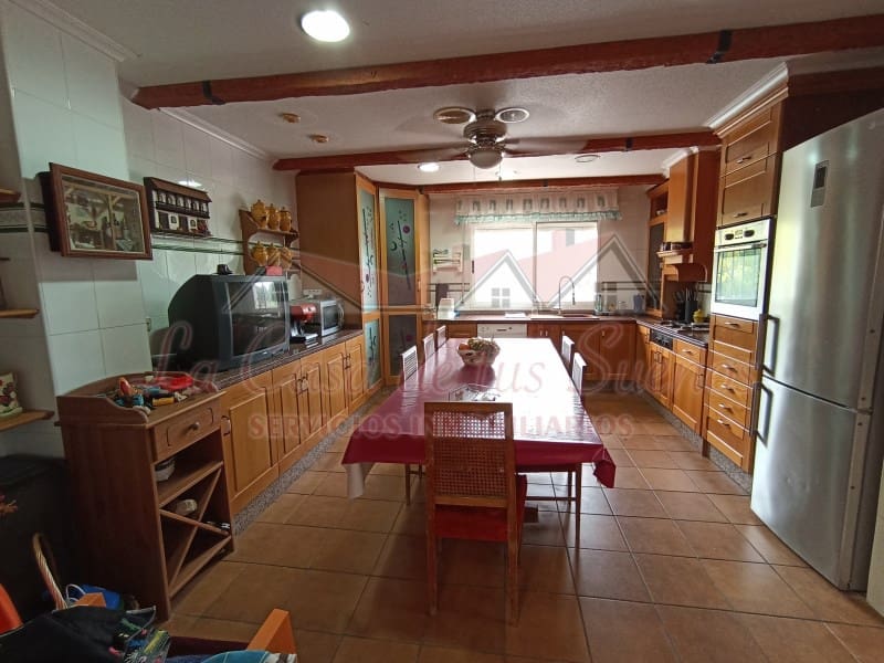 6 Zimmer Finca/Landgut zu verkaufen in Petrel / Petrer mit Pool Garage - 250.000 € (Ref: 7889945)