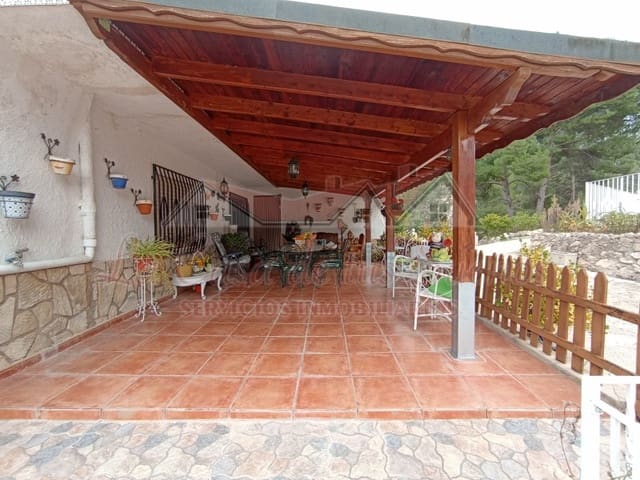 Finca/Casa Rural de 6 habitaciones en Petrel / Petrer en venta con piscina garaje - 250.000 € (Ref: 7889945)