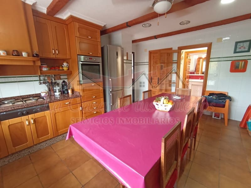 6 Zimmer Finca/Landgut zu verkaufen in Petrel / Petrer mit Pool Garage - 250.000 € (Ref: 7889945)