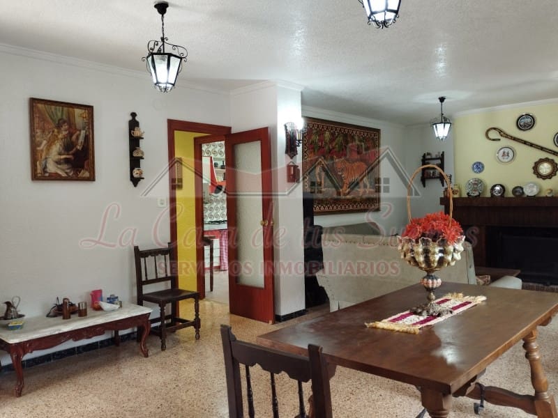 6 Zimmer Finca/Landgut zu verkaufen in Petrel / Petrer mit Pool Garage - 250.000 € (Ref: 7889945)