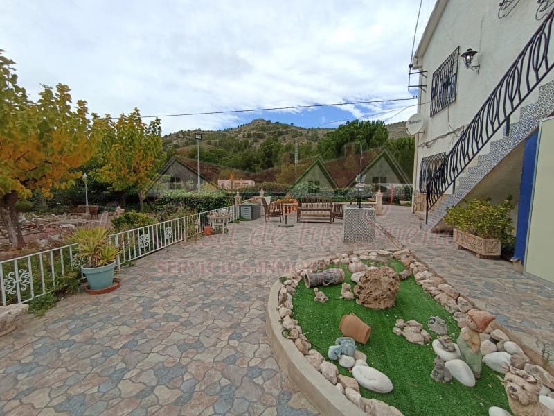6 Zimmer Finca/Landgut zu verkaufen in Petrel / Petrer mit Pool Garage - 250.000 € (Ref: 7889945)
