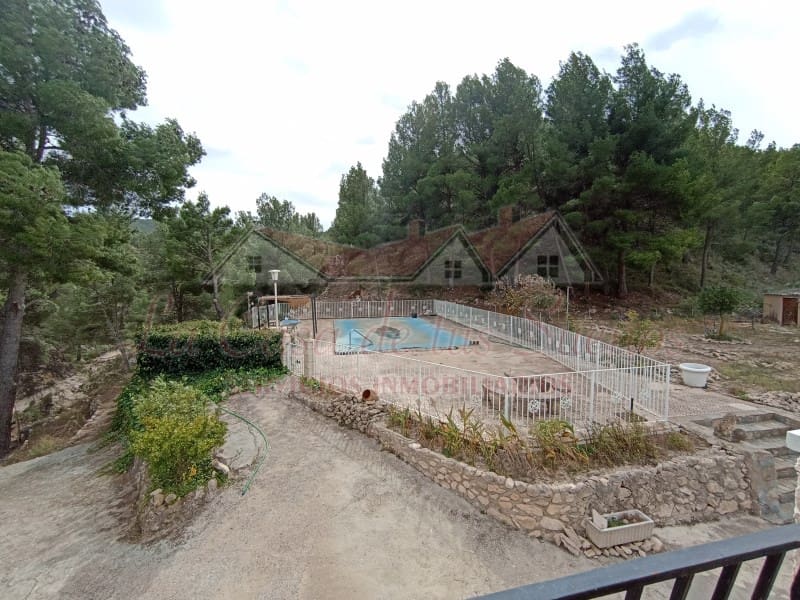 6 Zimmer Finca/Landgut zu verkaufen in Petrel / Petrer mit Pool Garage - 250.000 € (Ref: 7889945)