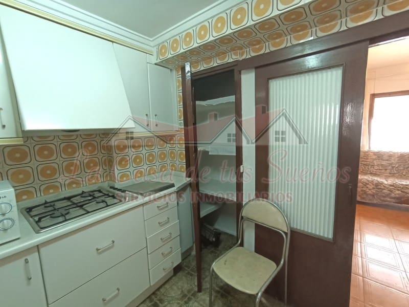 3 bedroom Flat for sale in Elda € 27,700 (Ref 8184069)