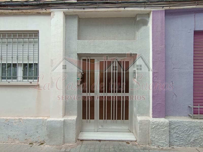 3 bedroom Flat for sale in Elda € 27,700 (Ref 8184069)