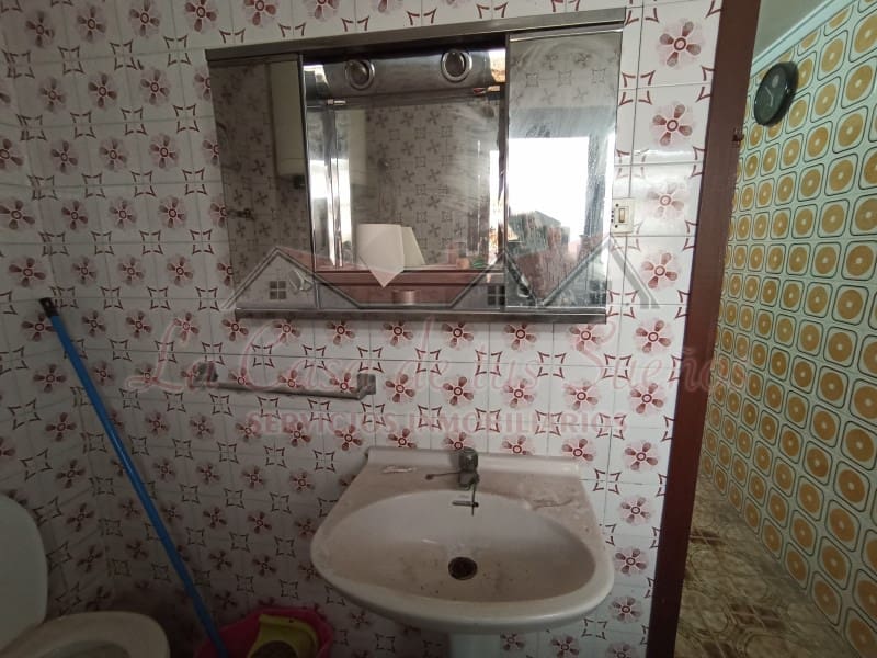 3 bedroom Flat for sale in Elda € 27,700 (Ref 8184069)