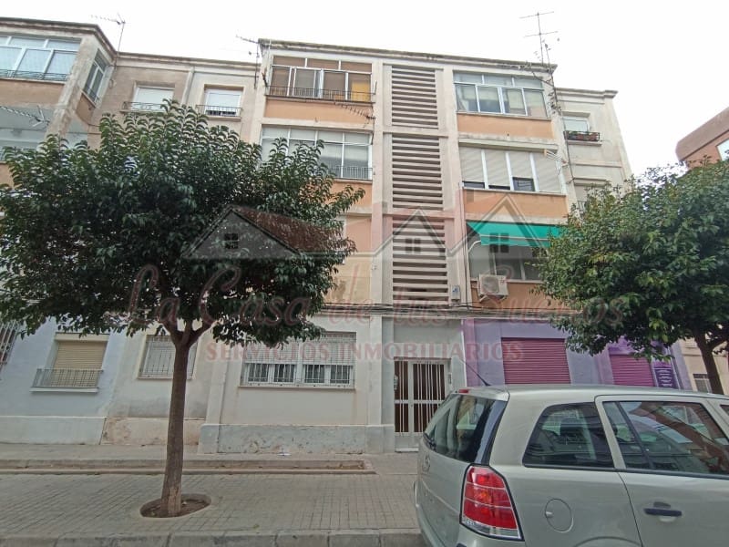 3 bedroom Flat for sale in Elda € 27,700 (Ref 8184069)