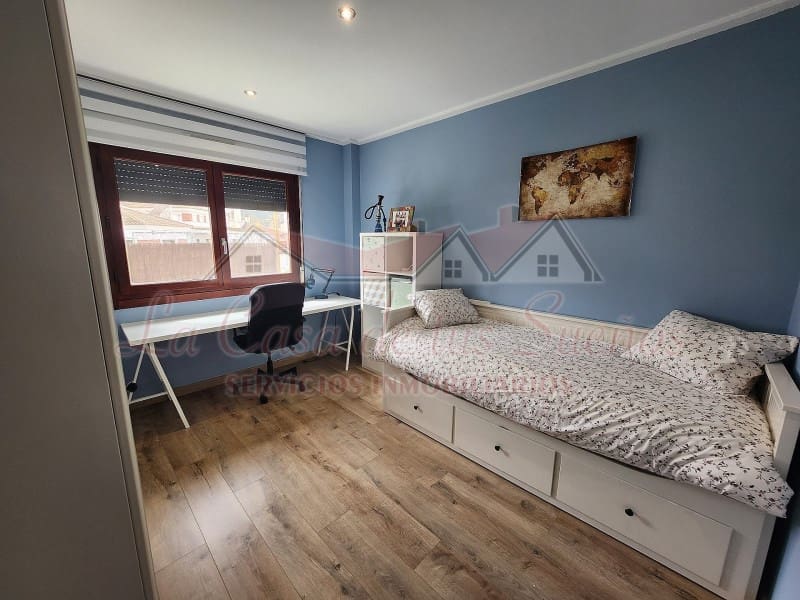 3 bedroom Villa for sale in Elda with pool € 239,500 (Ref 8334129)