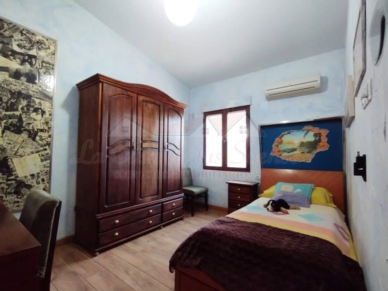 2 chambre Villa/Maison à vendre à Sax - 240 000 € (Ref: 8703094)