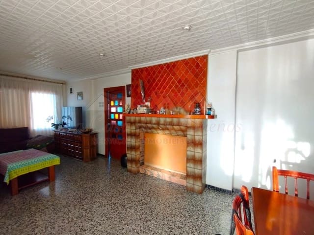 4 soverom Villa til salgs i Petrel / Petrer med garasje - € 312 000 (Ref: 8826024)