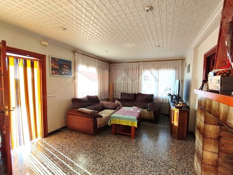 4 bedroom Villa for sale in Petrel / Petrer with garage - € 312,000 (Ref: 8826024)