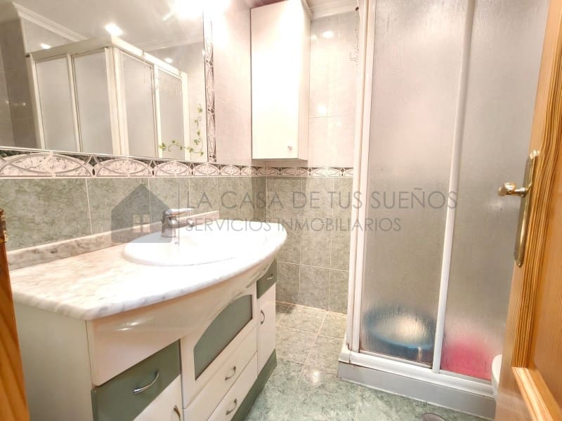 Apartamento de 2 habitaciones en Arenales del Sol en venta - 223.000 € (Ref: 9847445)
