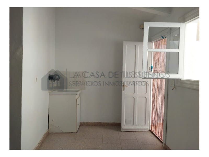 4 quarto Casa em Banda para venda em Sax - 145 000 € (Ref: 9847448)