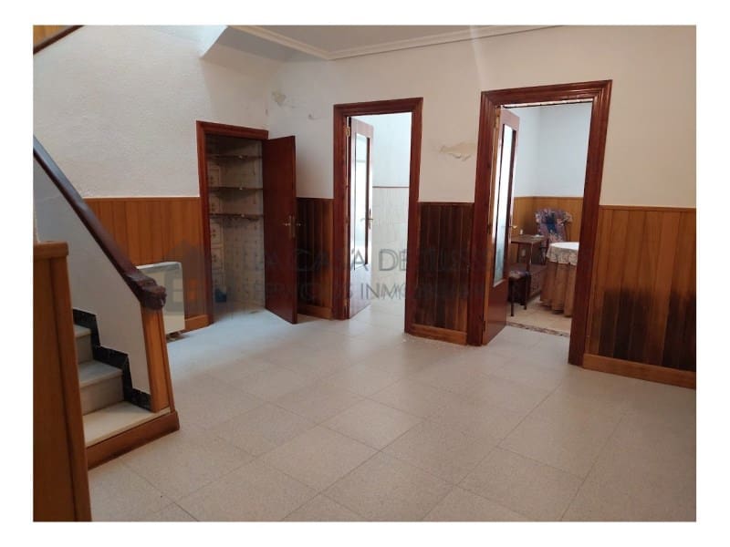4 quarto Casa em Banda para venda em Sax - 145 000 € (Ref: 9847448)