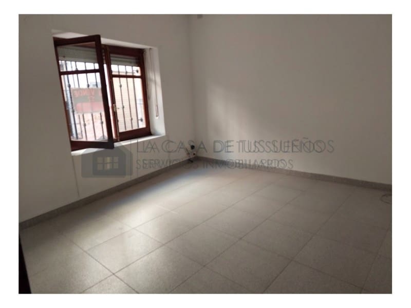 4 quarto Casa em Banda para venda em Sax - 145 000 € (Ref: 9847448)