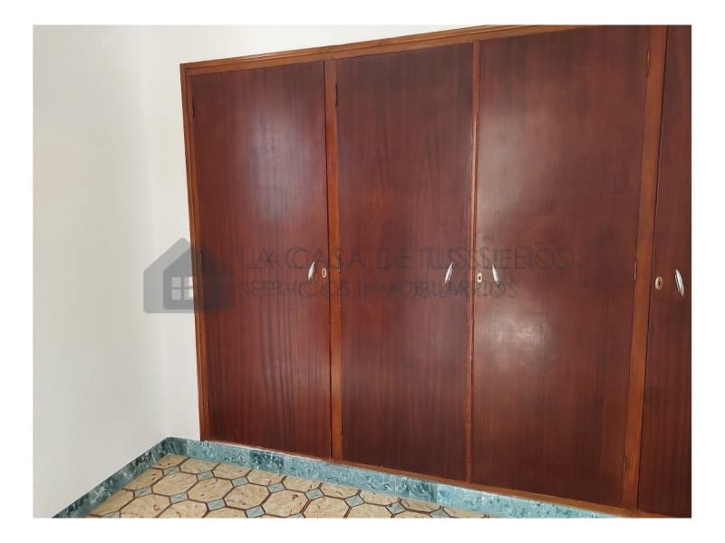 4 quarto Casa em Banda para venda em Sax - 145 000 € (Ref: 9847448)
