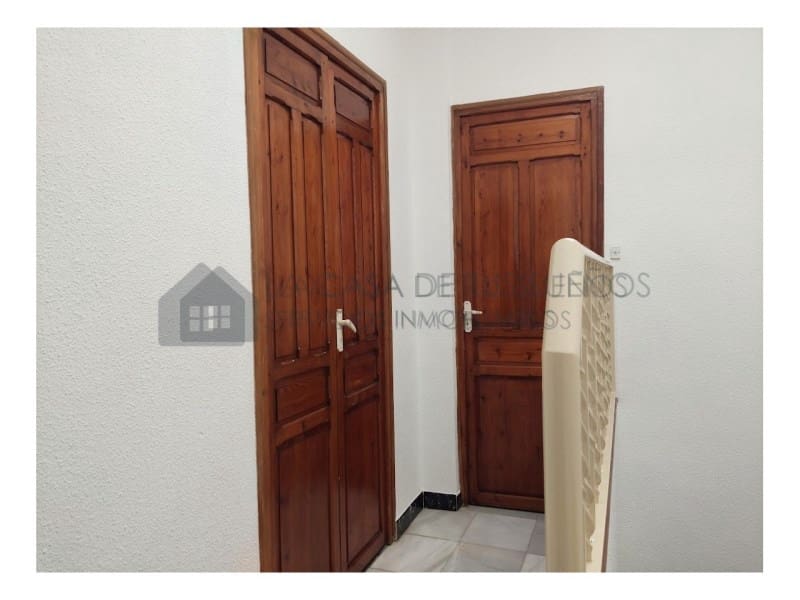 4 quarto Casa em Banda para venda em Sax - 145 000 € (Ref: 9847448)