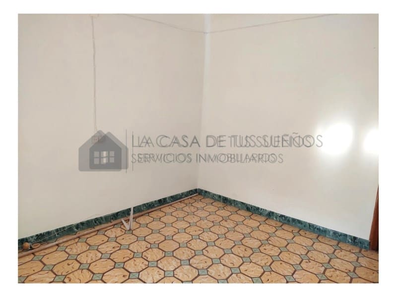 4 quarto Casa em Banda para venda em Sax - 145 000 € (Ref: 9847448)