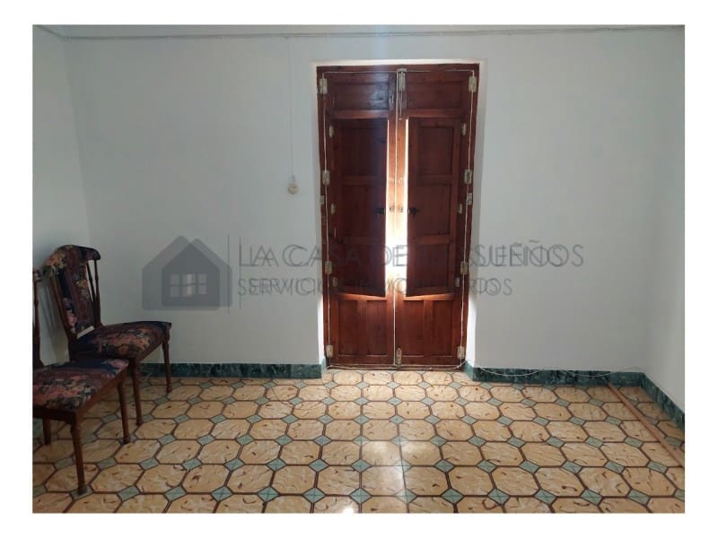 4 quarto Casa em Banda para venda em Sax - 145 000 € (Ref: 9847448)