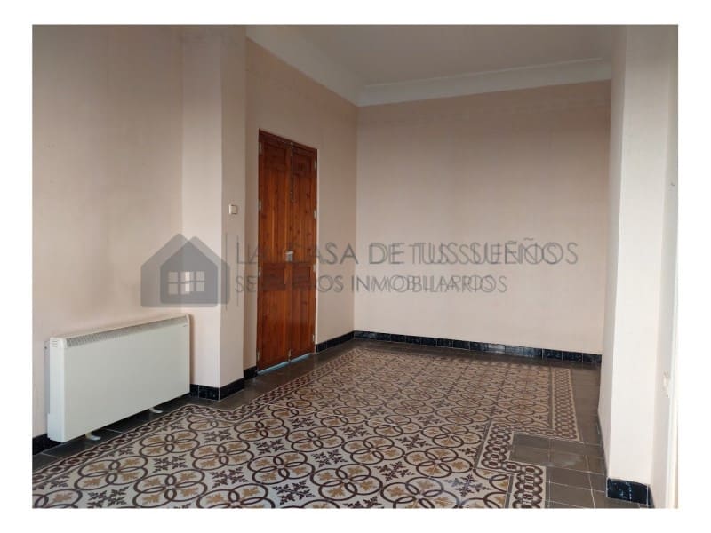 4 quarto Casa em Banda para venda em Sax - 145 000 € (Ref: 9847448)