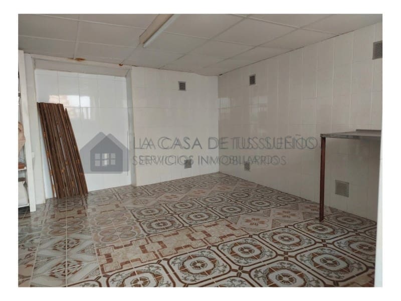 4 quarto Casa em Banda para venda em Sax - 145 000 € (Ref: 9847448)
