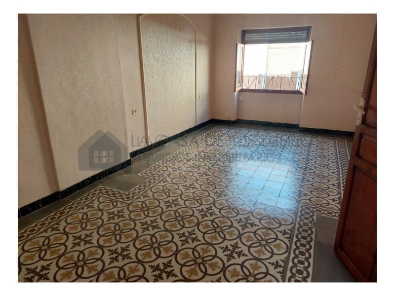 4 quarto Casa em Banda para venda em Sax - 145 000 € (Ref: 9847448)