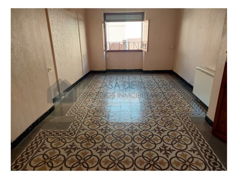 4 quarto Casa em Banda para venda em Sax - 145 000 € (Ref: 9847448)