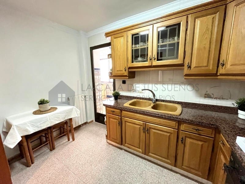 6 bedroom Townhouse for sale in Salinas - € 160,000 (Ref: 9847450)