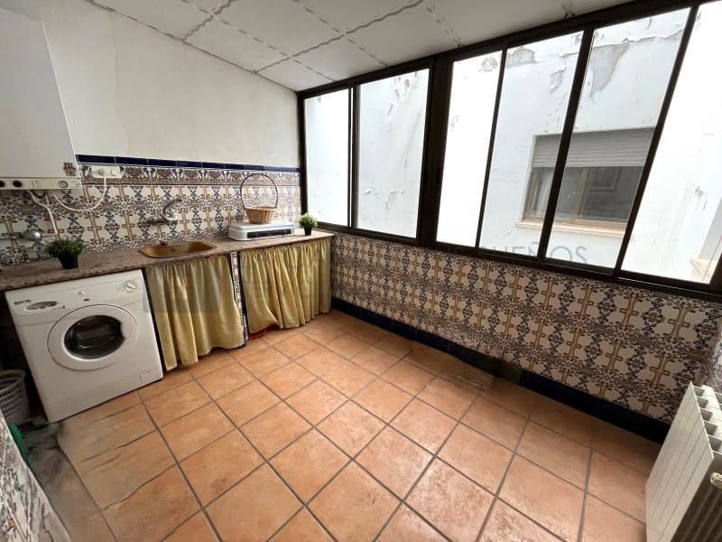 6 bedroom Townhouse for sale in Salinas - € 160,000 (Ref: 9847450)